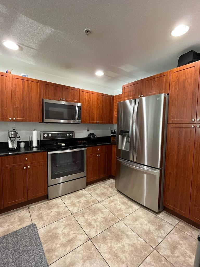 CORONADO AT DORAL I CONDO - Residential Lease