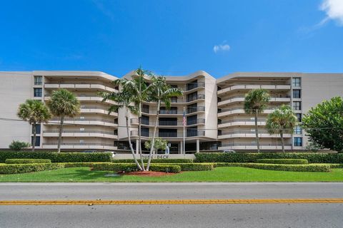 A home in South Palm Beach