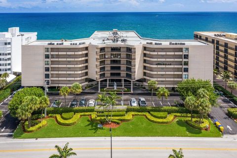 A home in South Palm Beach