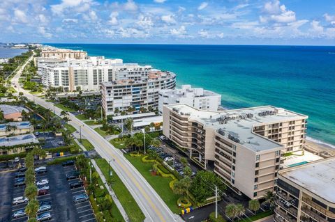 A home in South Palm Beach