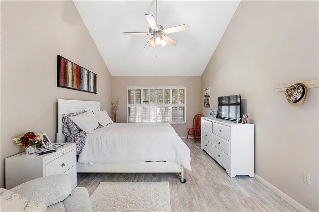 Saratoga Pointe - Residential