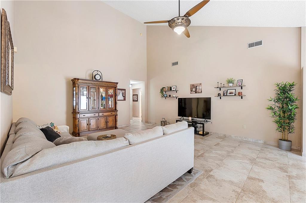 Saratoga Pointe - Residential