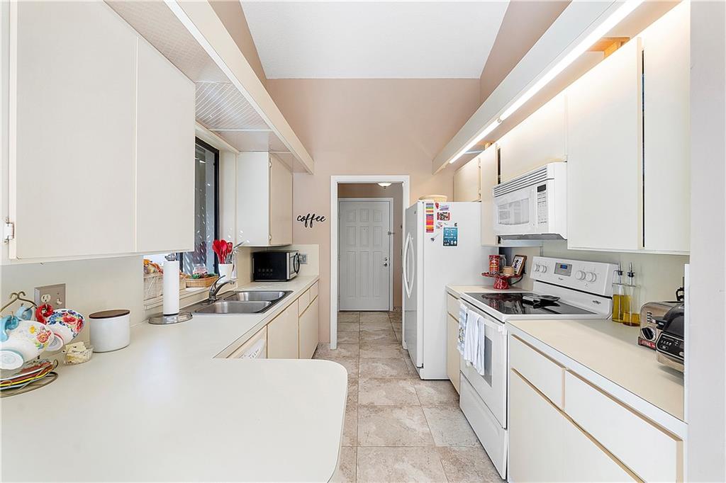 Saratoga Pointe - Residential