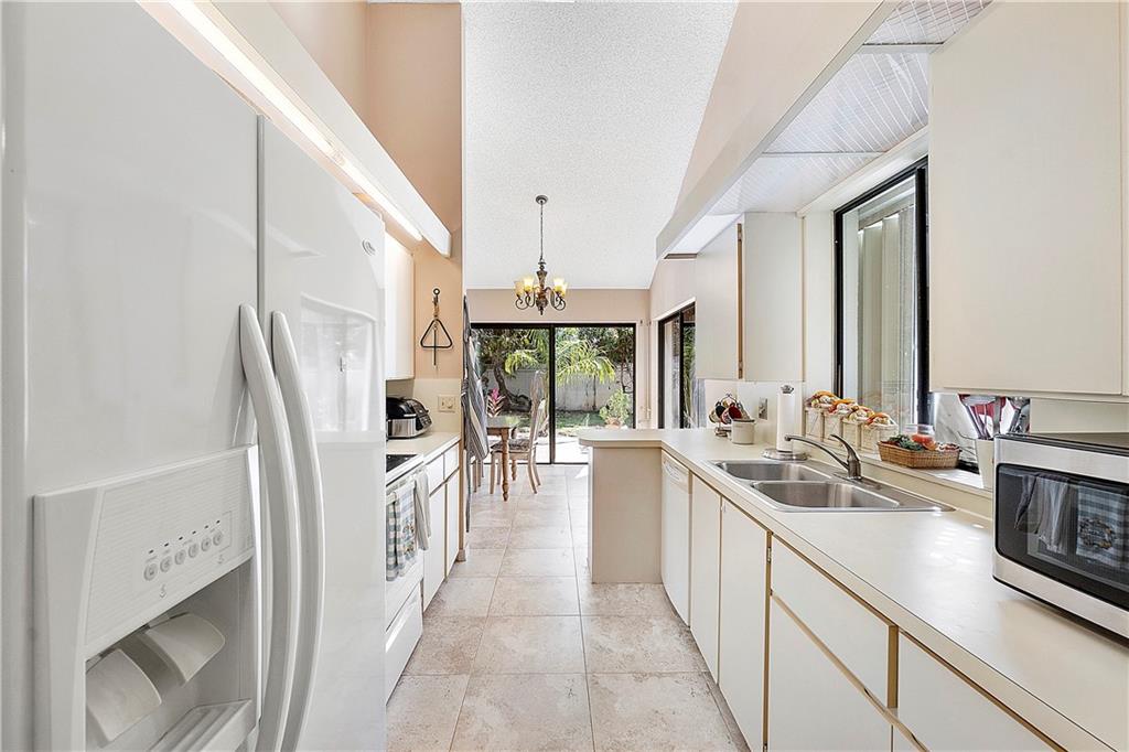 Saratoga Pointe - Residential