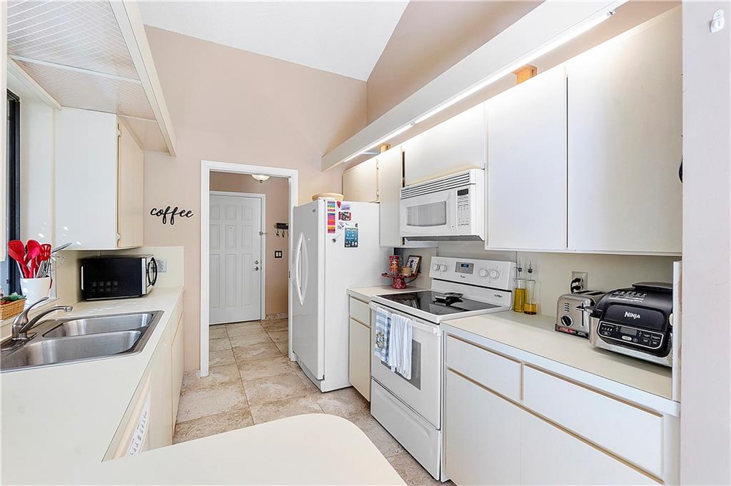 Saratoga Pointe - Residential