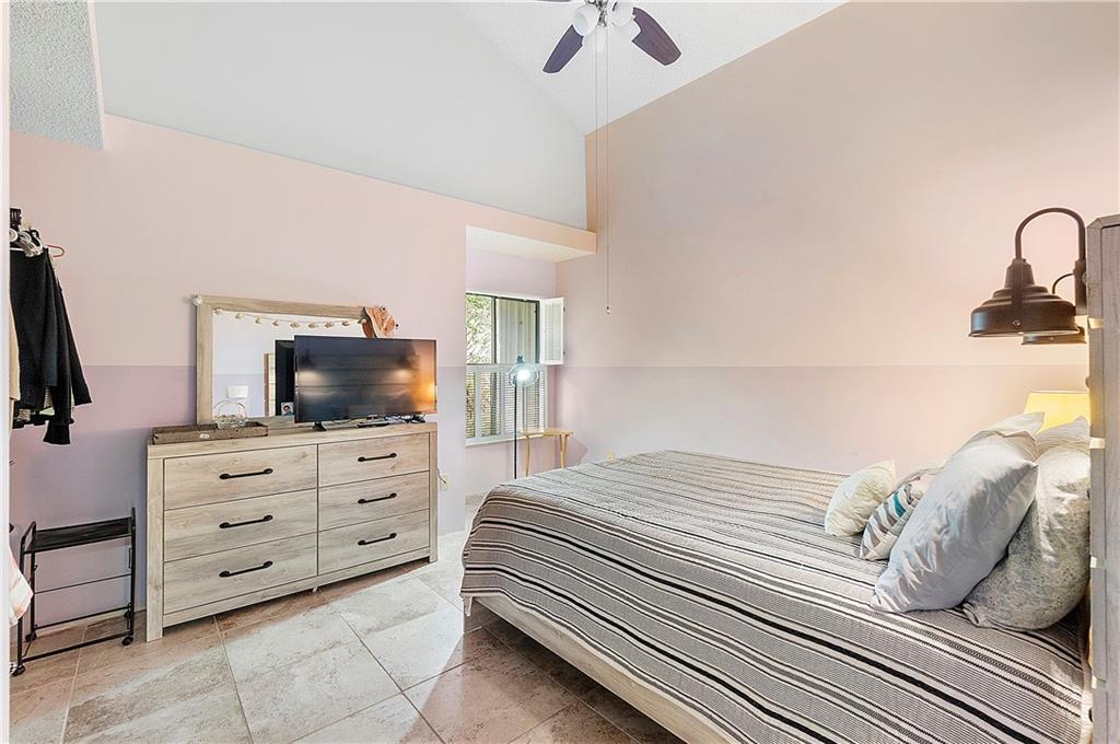 Saratoga Pointe - Residential