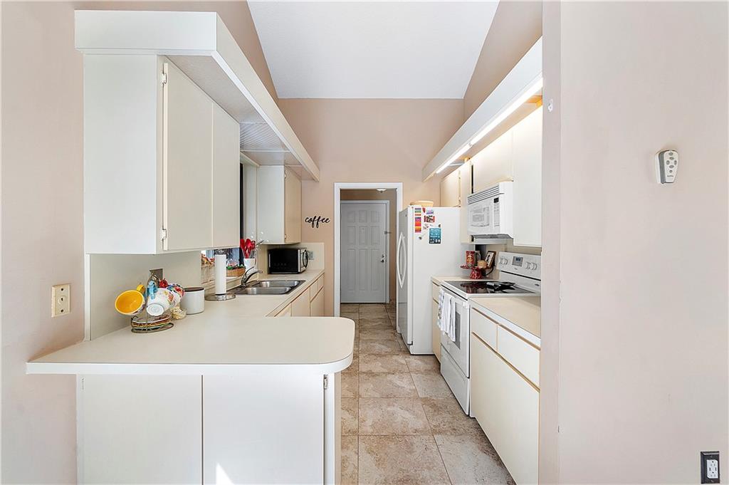 Saratoga Pointe - Residential