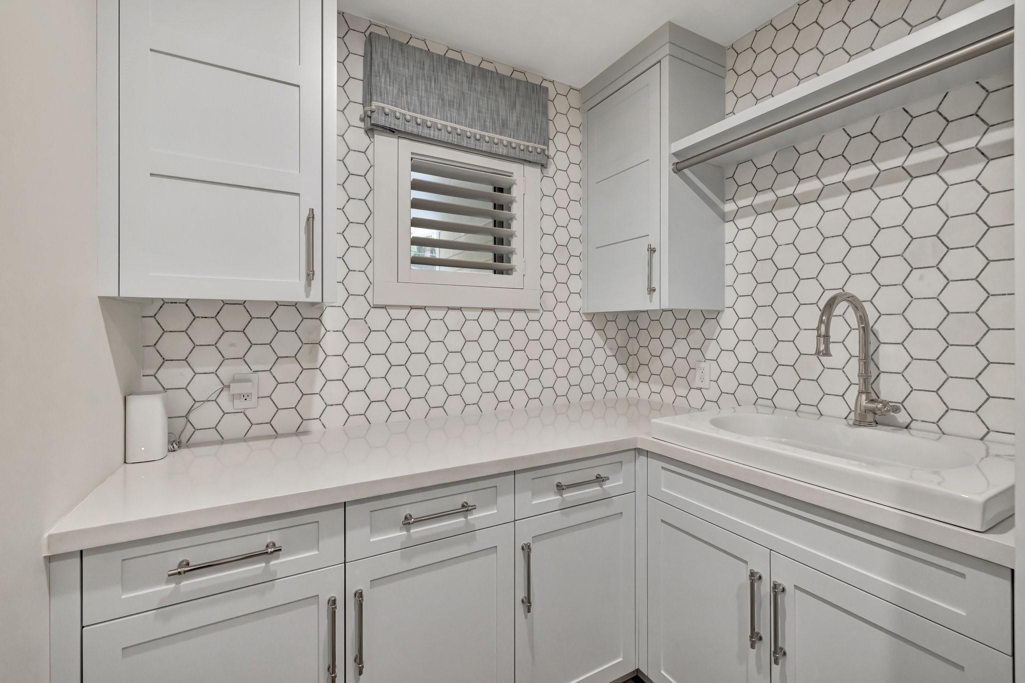 LIGHTHOUSE POINT 6TH SEC - Residential