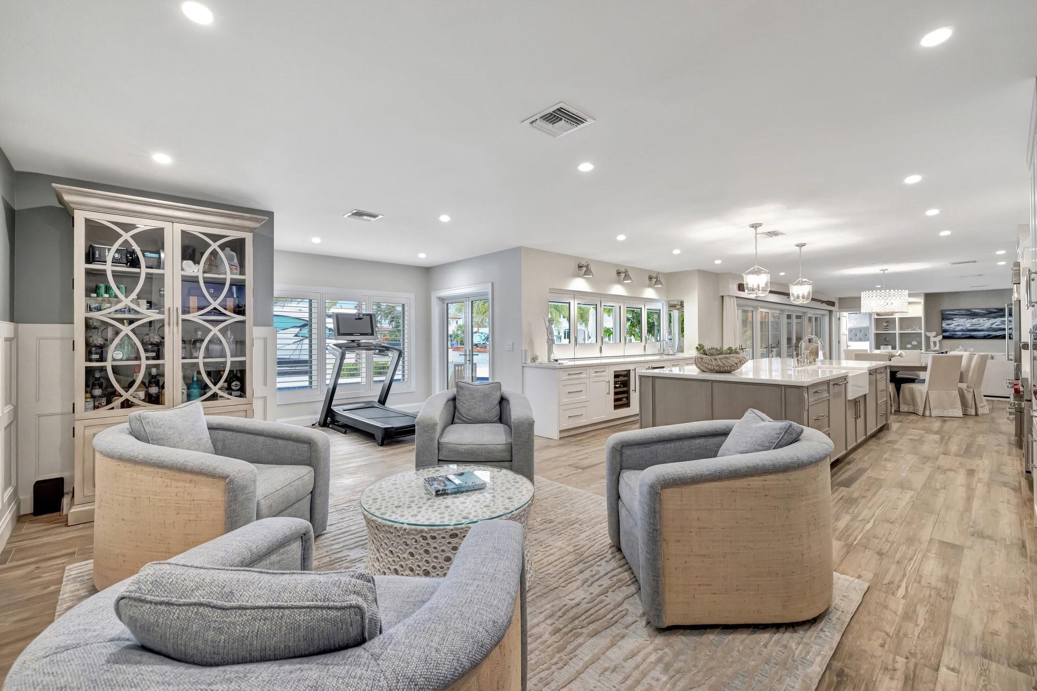 LIGHTHOUSE POINT 6TH SEC - Residential