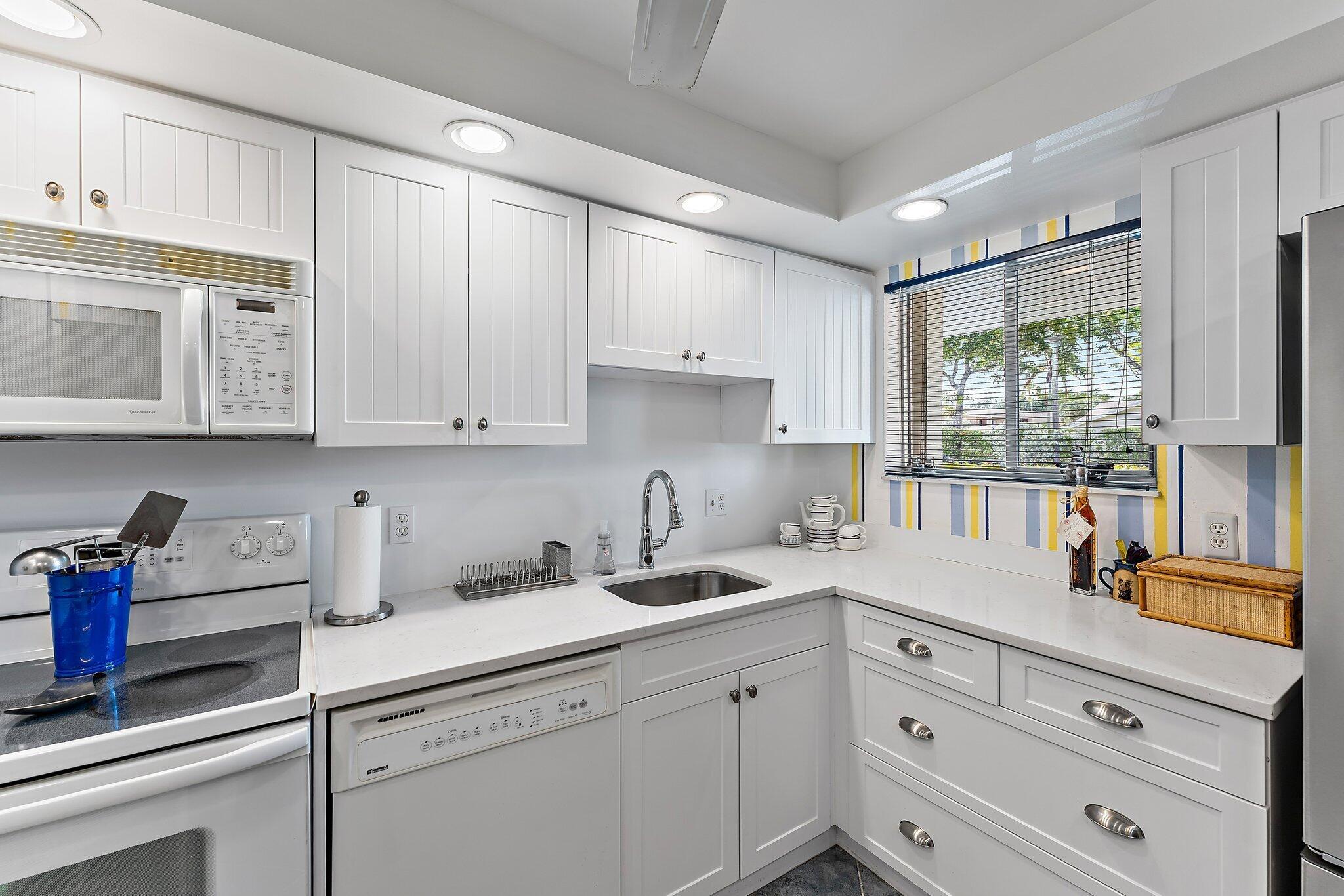 POINCIANA LAKES CONDO - Residential