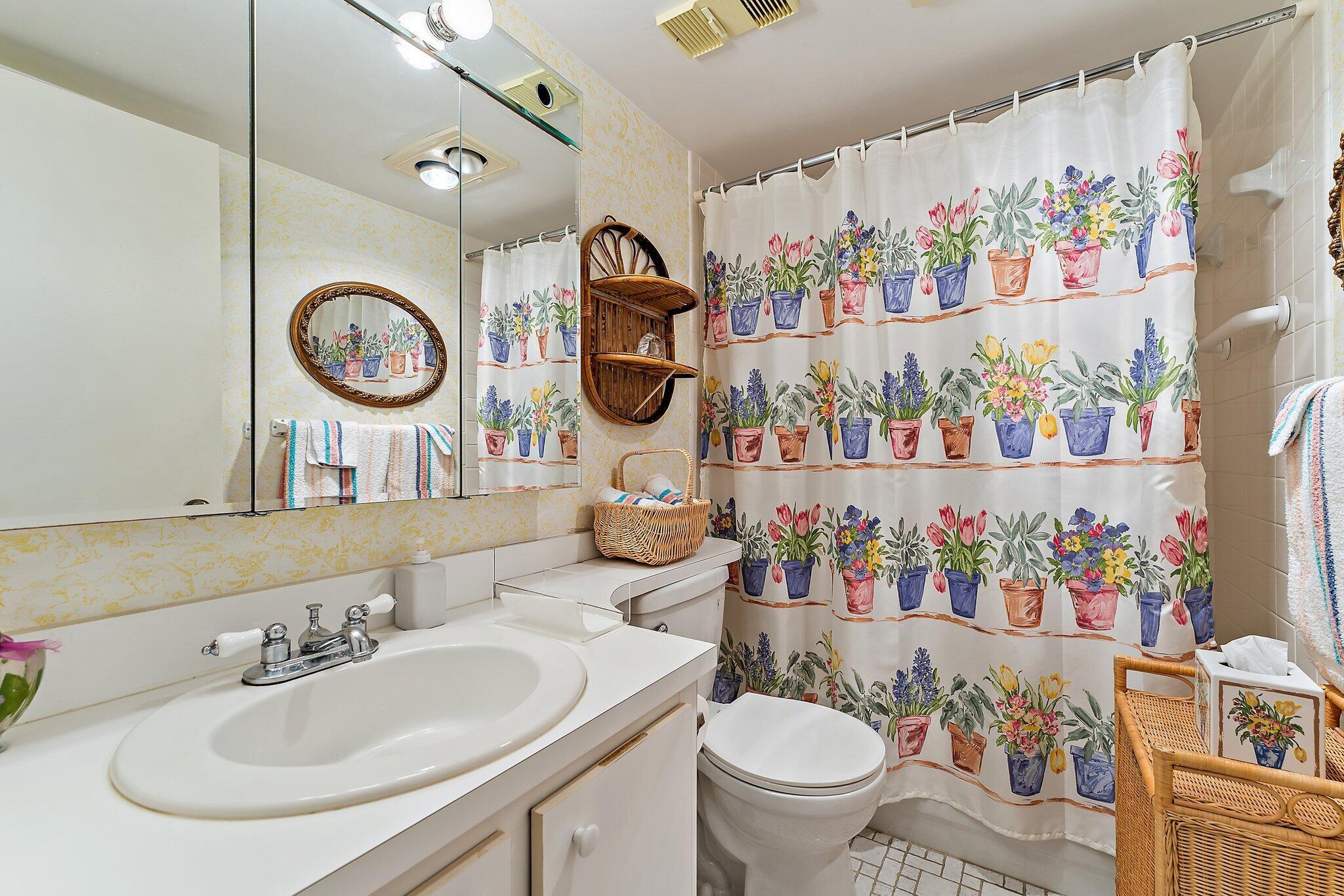 POINCIANA LAKES CONDO - Residential