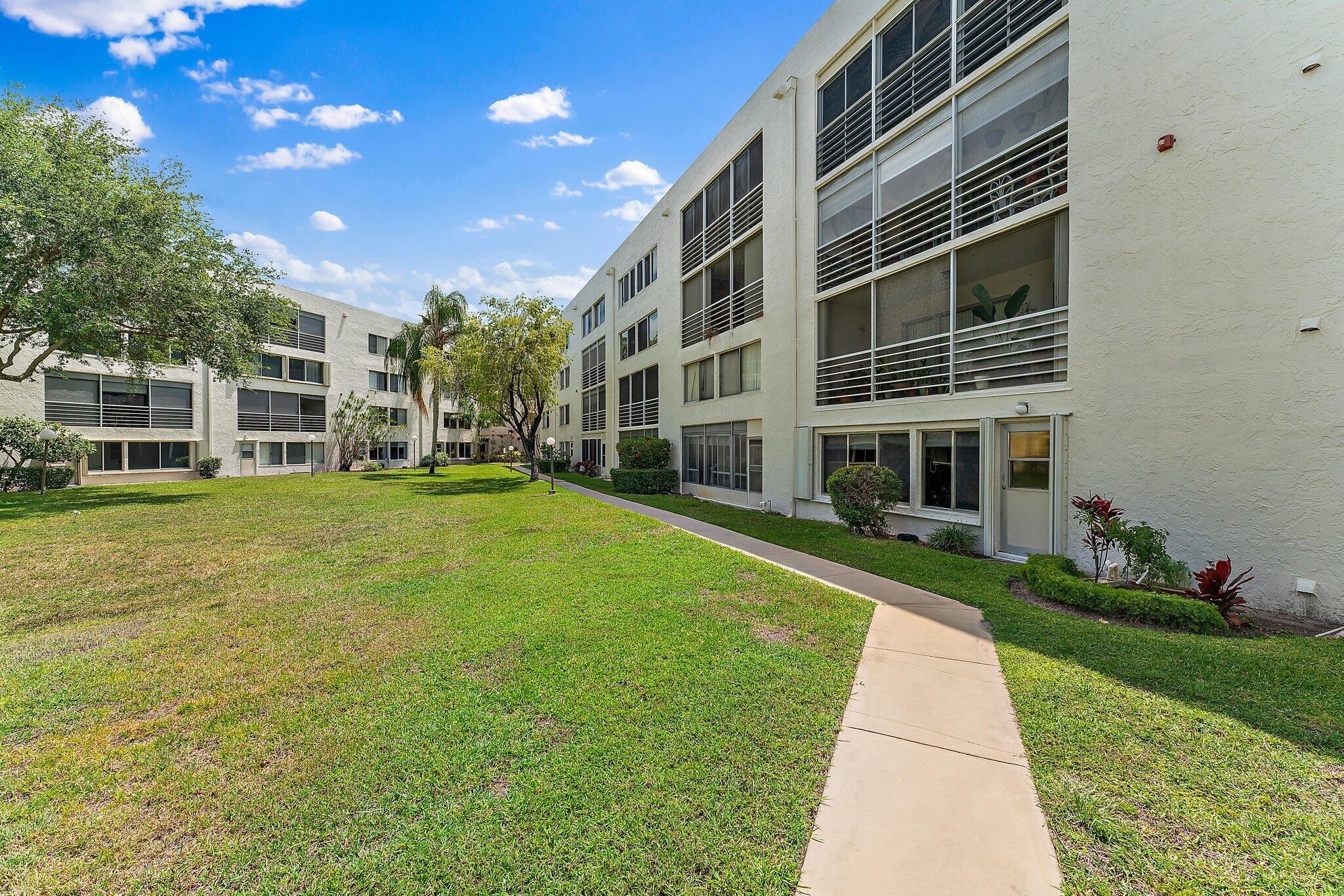 POINCIANA LAKES CONDO - Residential