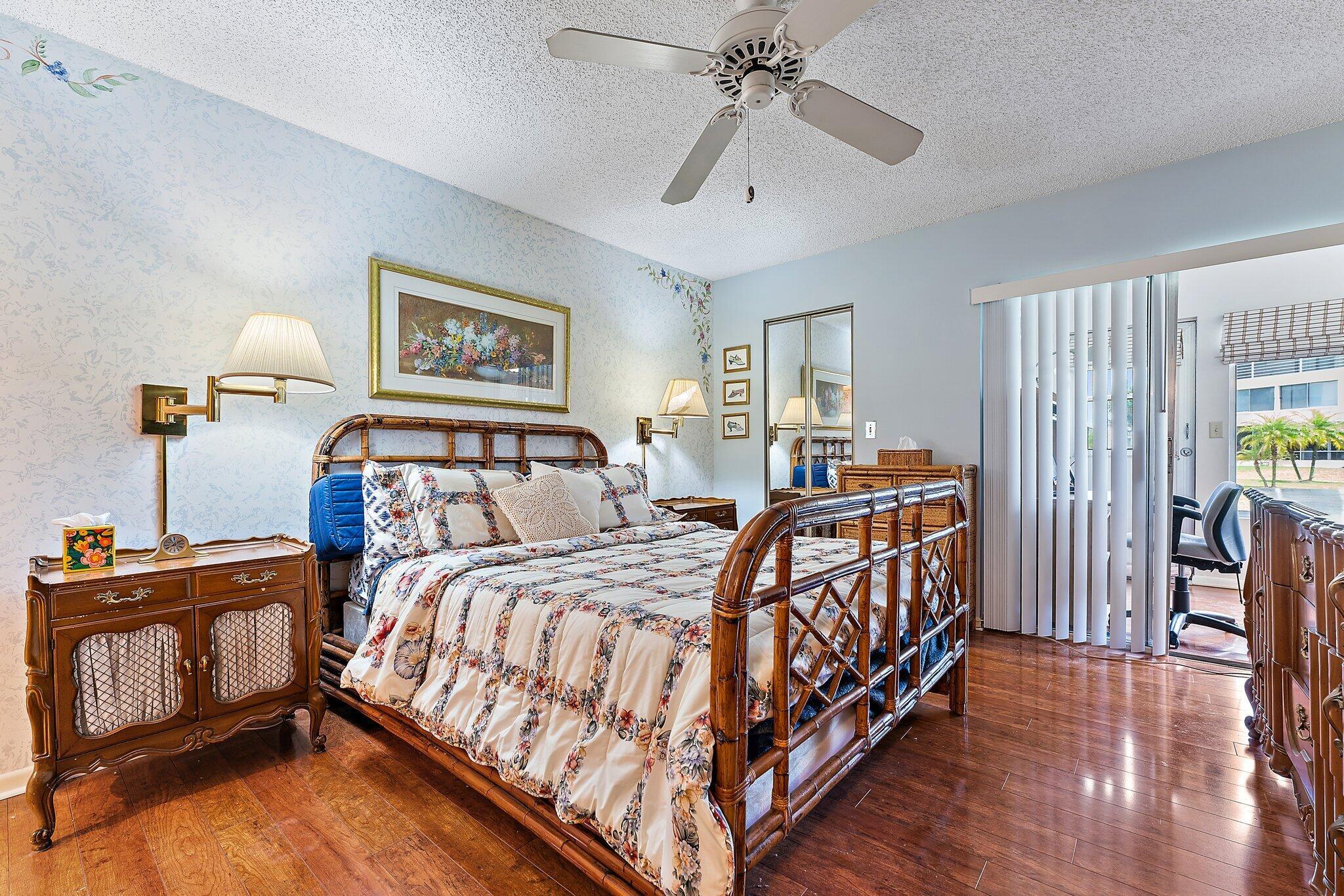POINCIANA LAKES CONDO - Residential