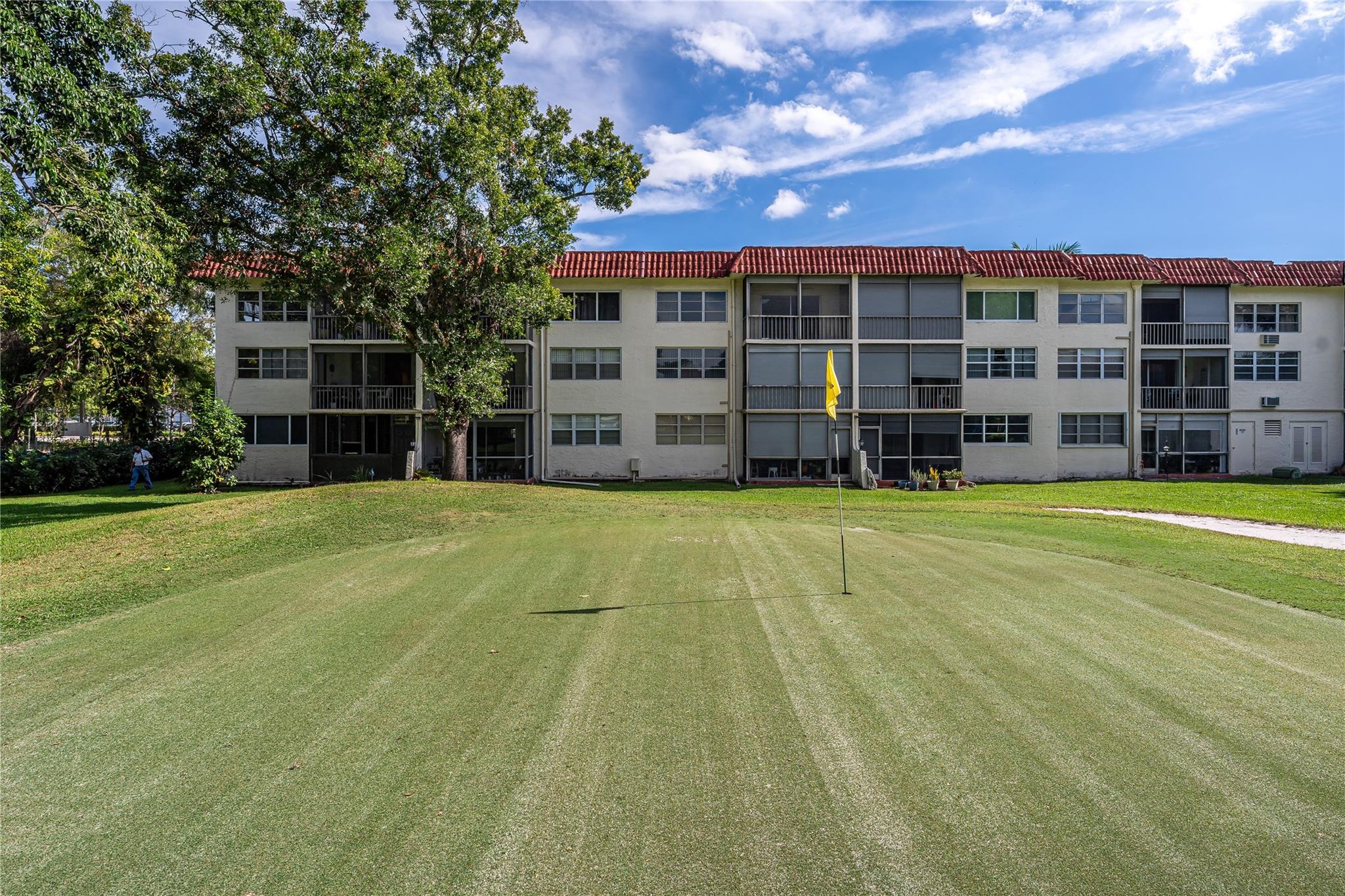 Hollybrook Golf & Tennis - Residential