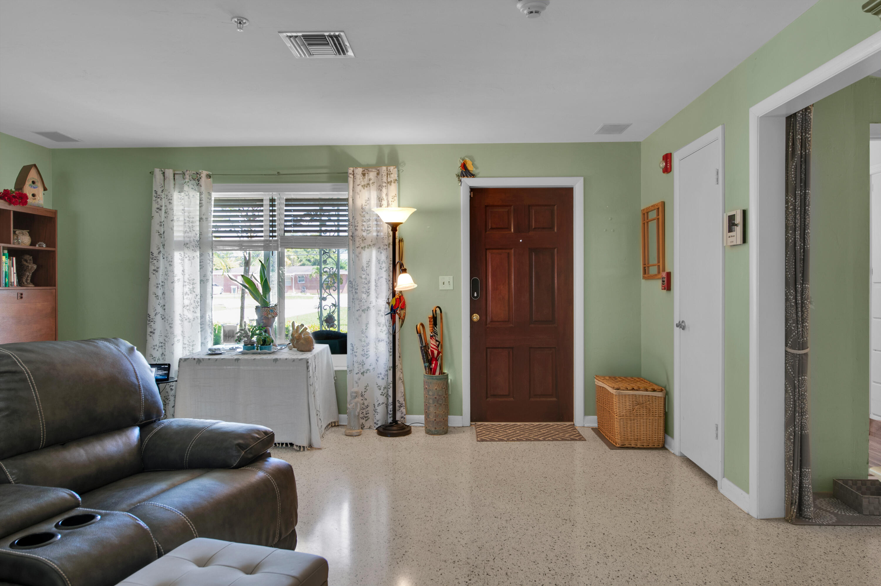 MODEL LAND CO - Residential