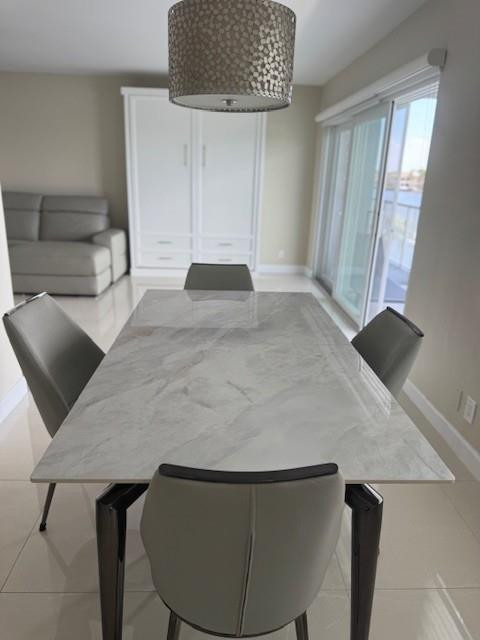 1201 S Riverside Drive 307