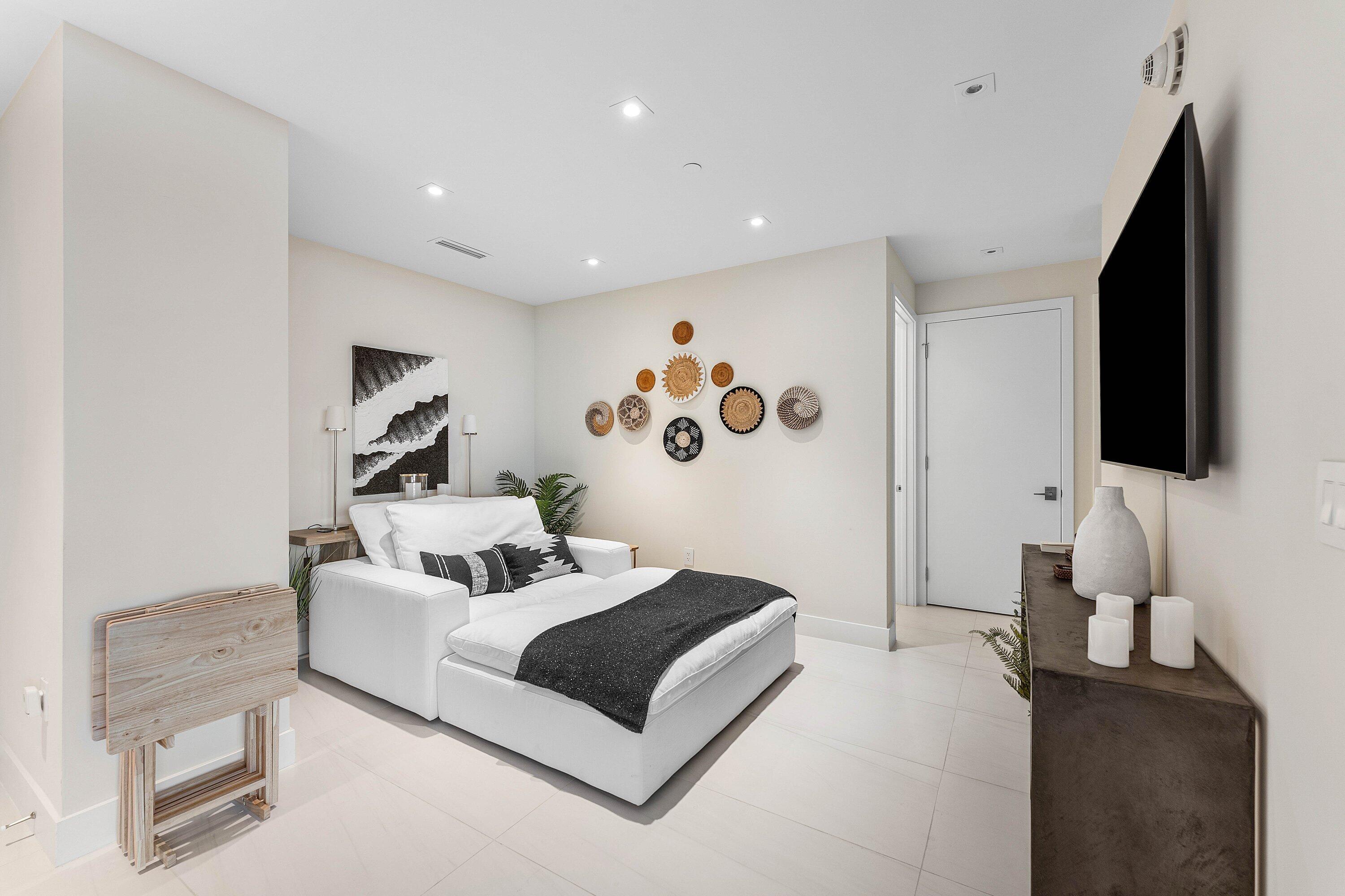 AMRIT OCEAN RESORT CONDO - Residential