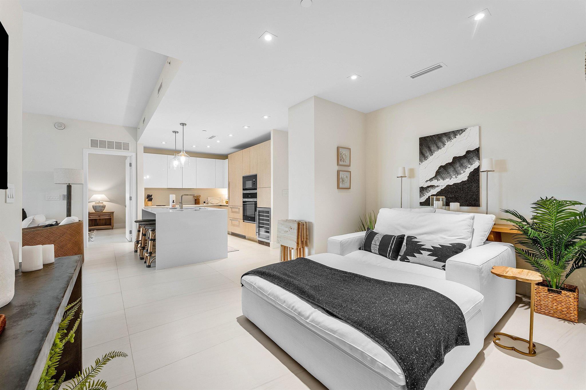 AMRIT OCEAN RESORT CONDO - Residential