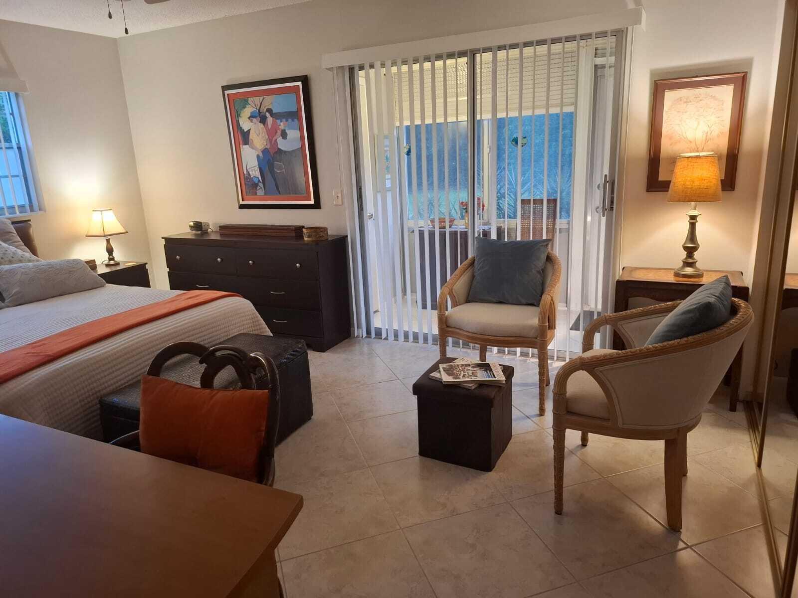 OAKRIDGE C CONDO - Residential Lease