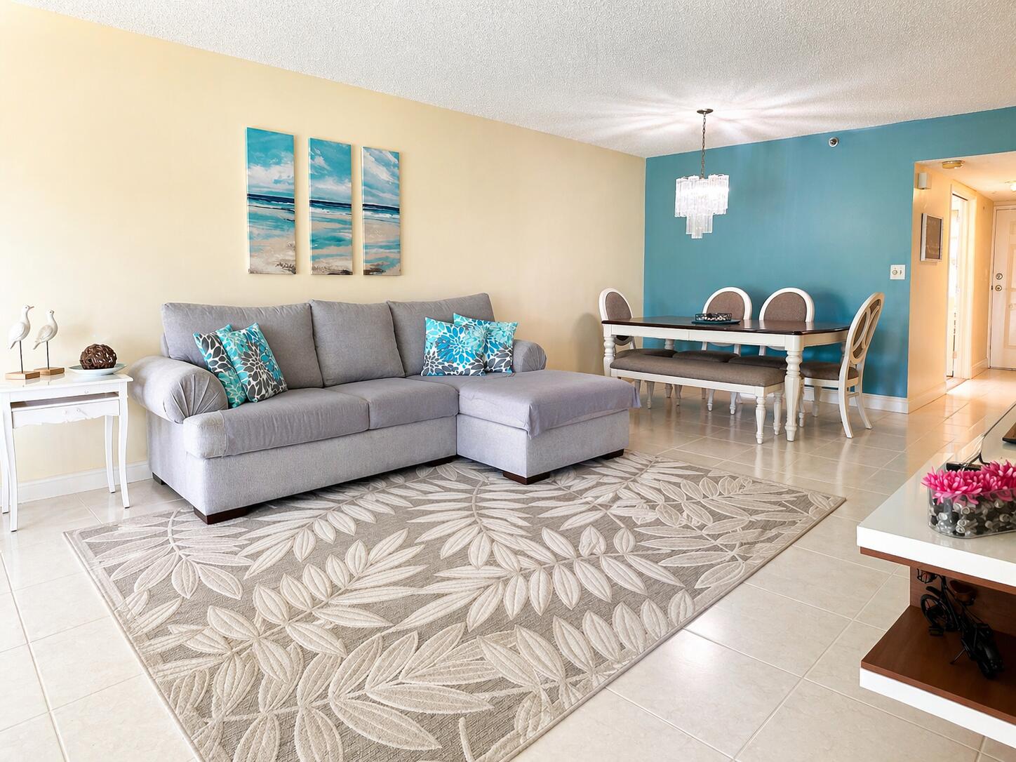 4015 W Palm Aire Drive 205