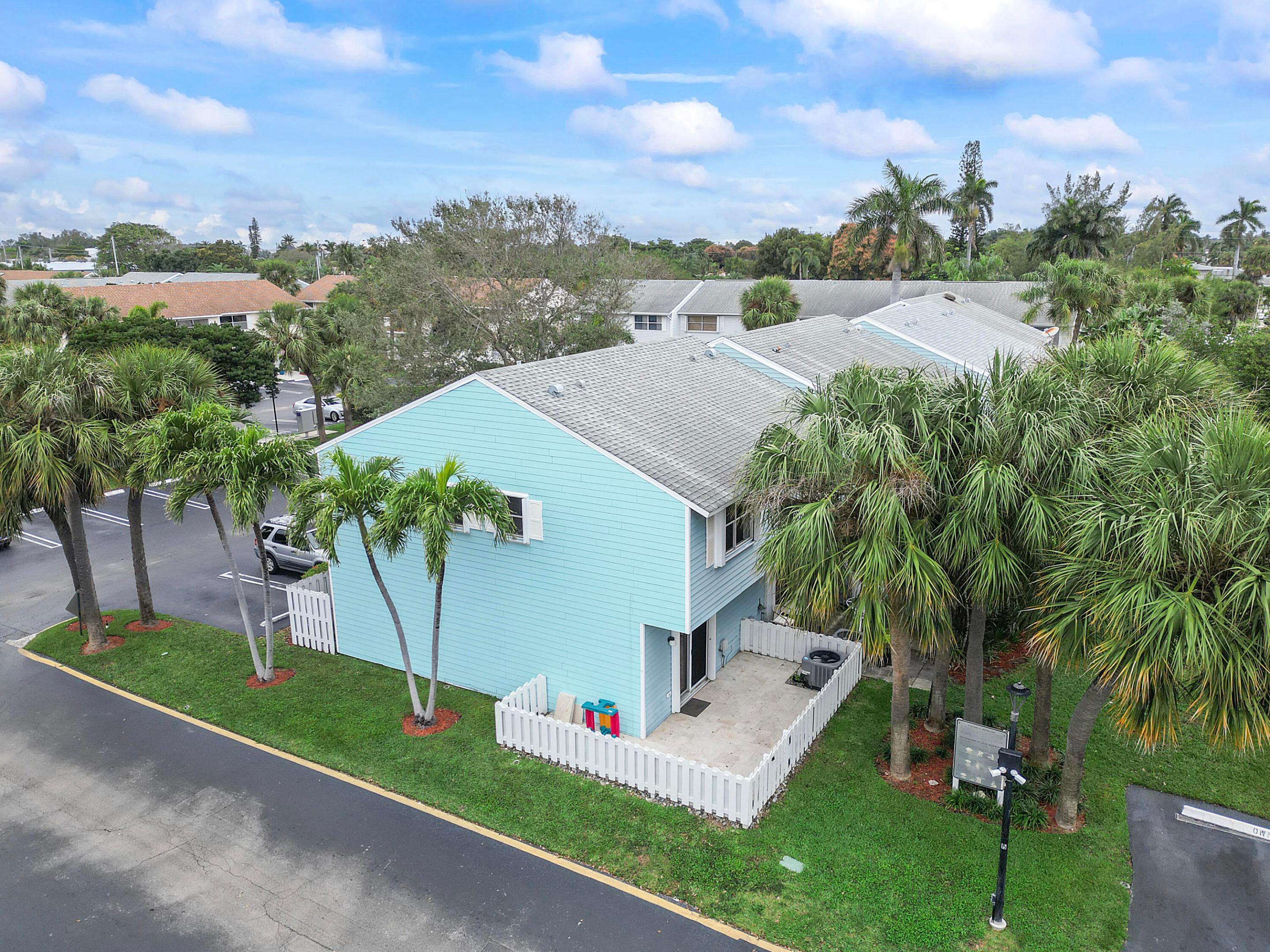2747 NE 15th Street 2747