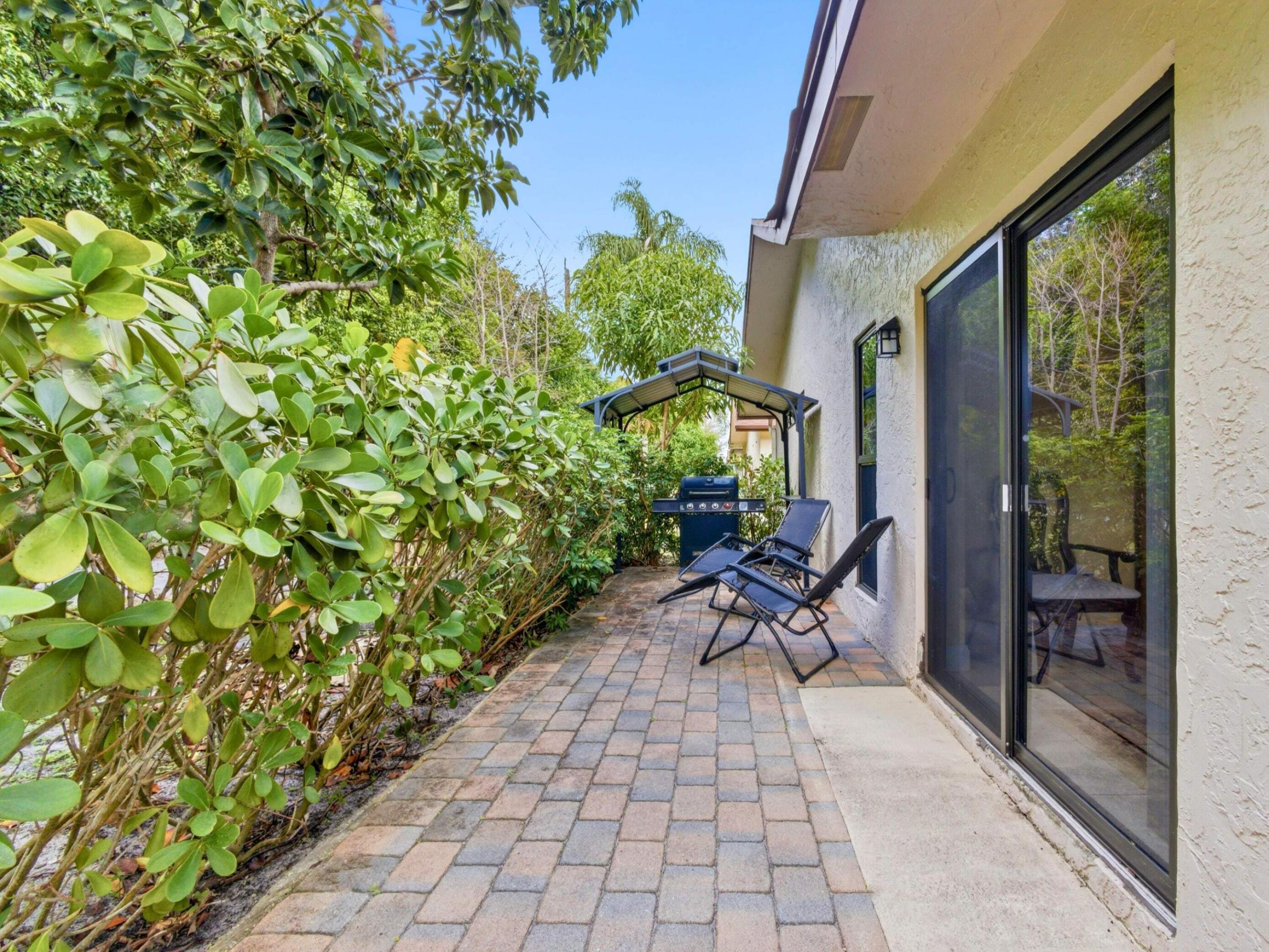 BUTTONWOOD 2 - Residential