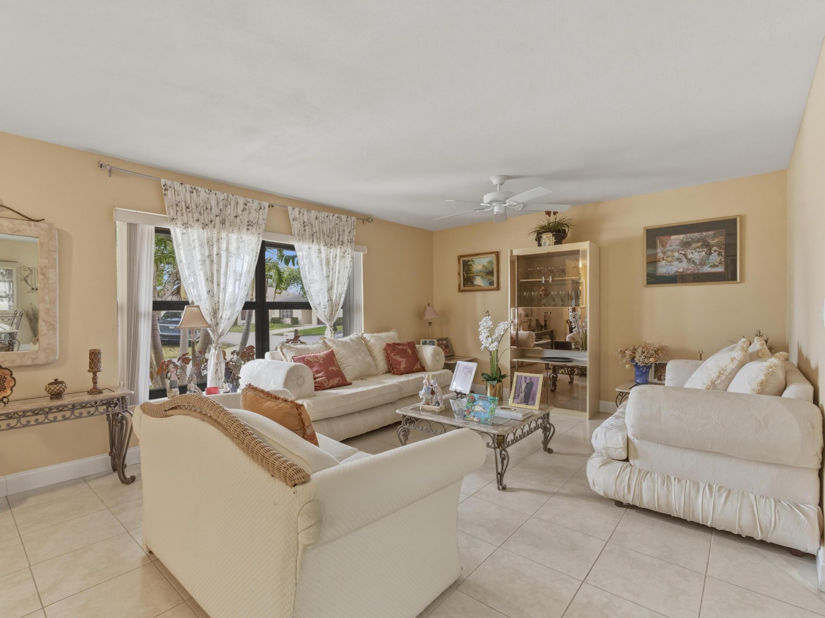 BUTTONWOOD 2 - Residential