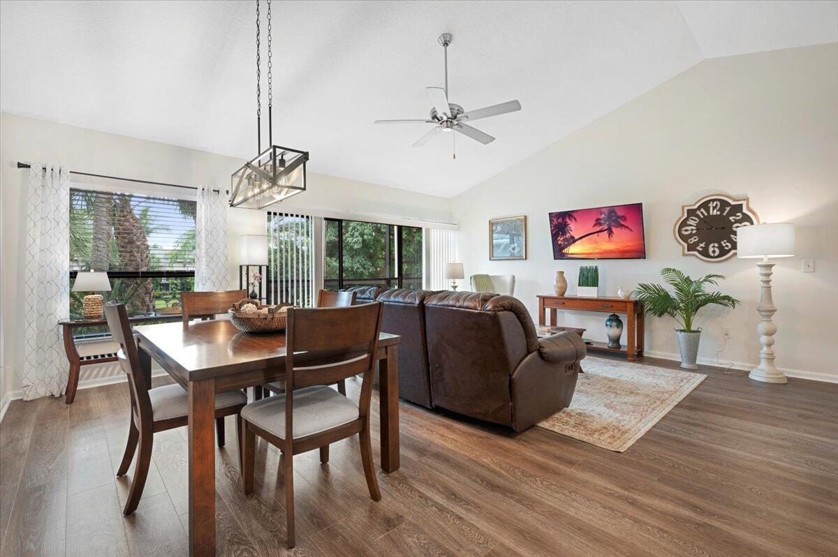 11863 Wimbledon Circle 525