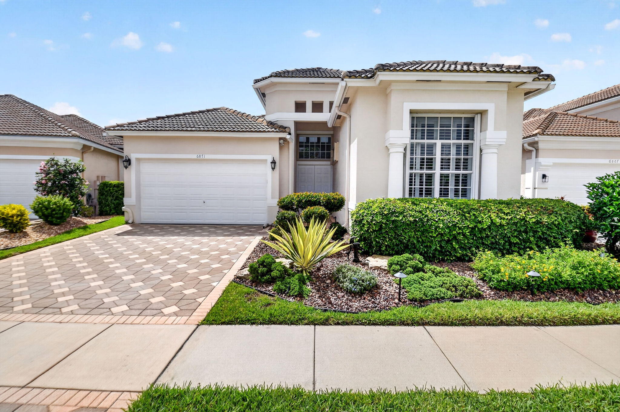 6871 Fairway Lakes Drive