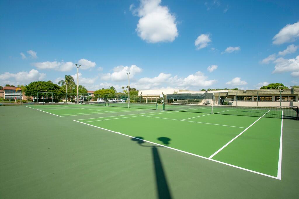 VISTA ROYALE PHASE IV BLDGS 83-111 - Residential