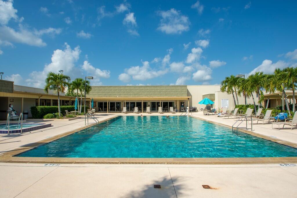 VISTA ROYALE PHASE IV BLD - Residential