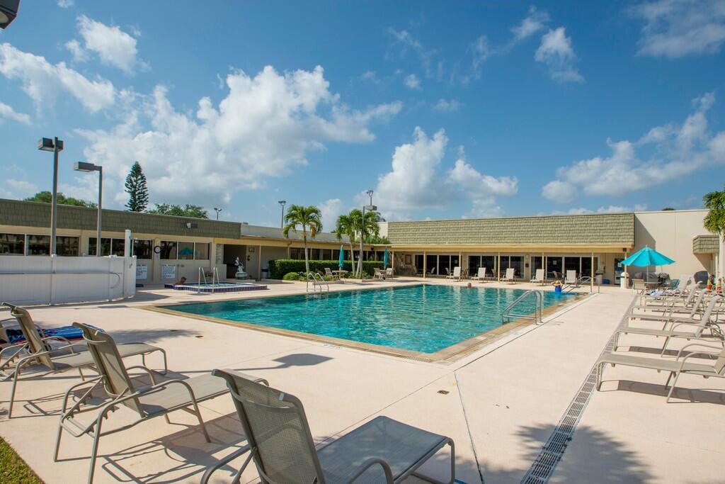 VISTA ROYALE PHASE IV BLD - Residential
