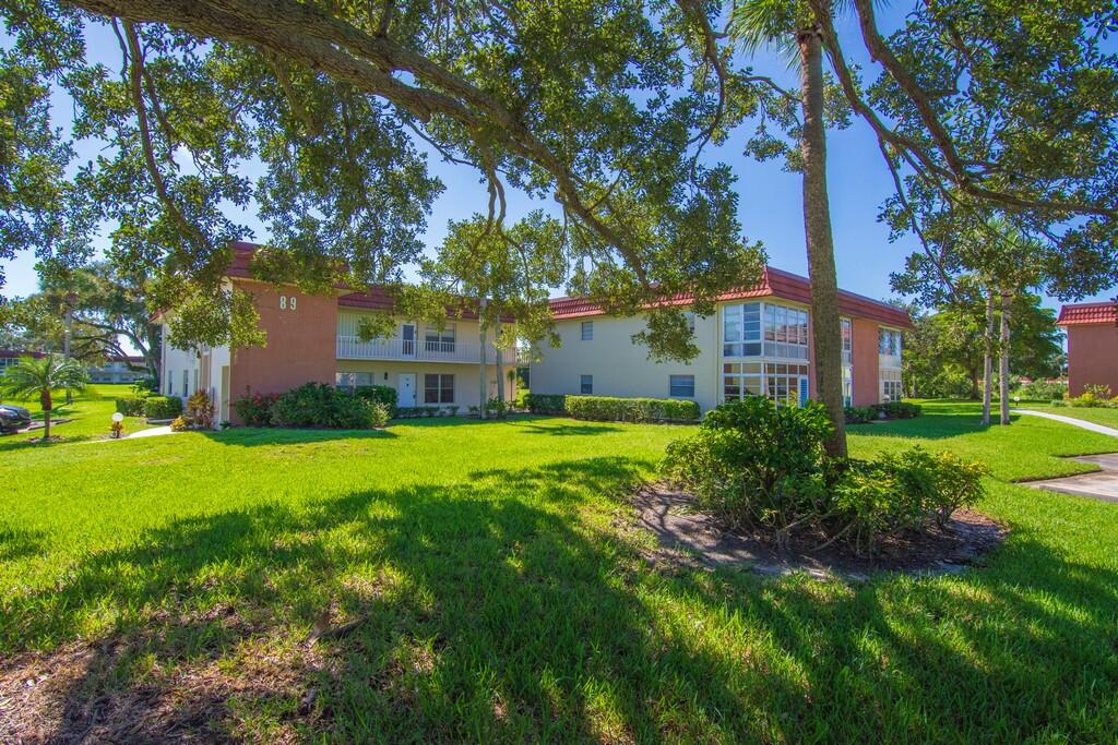 VISTA ROYALE PHASE IV BLDGS 83-111 - Residential