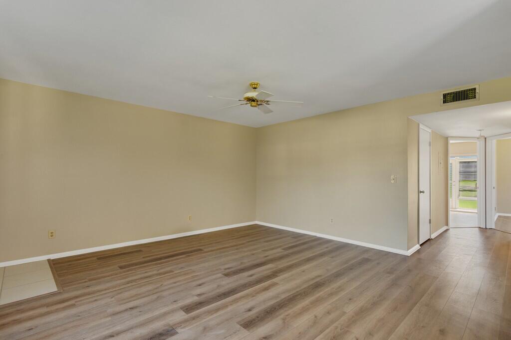 VISTA ROYALE PHASE IV BLDGS 83-111 - Residential