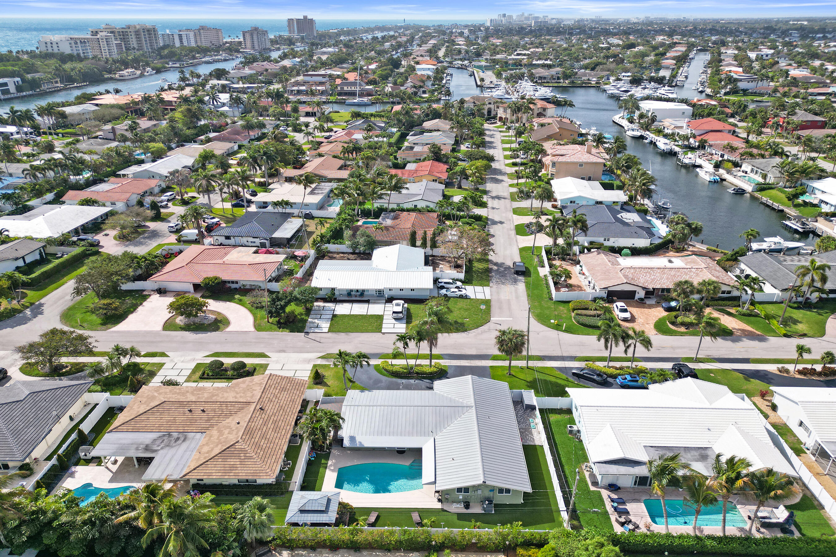 VENETIAN ISLES 3RD SEC - Residential