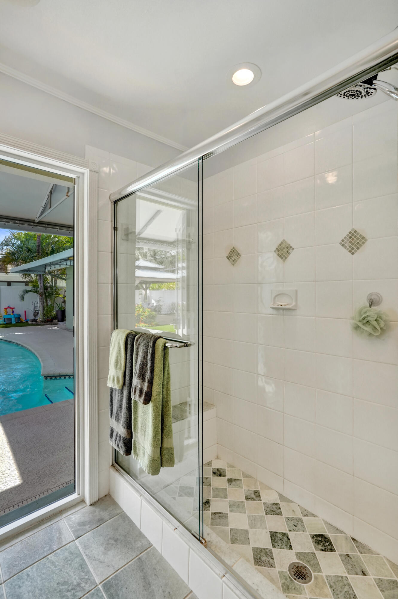 VENETIAN ISLES 3RD SEC - Residential