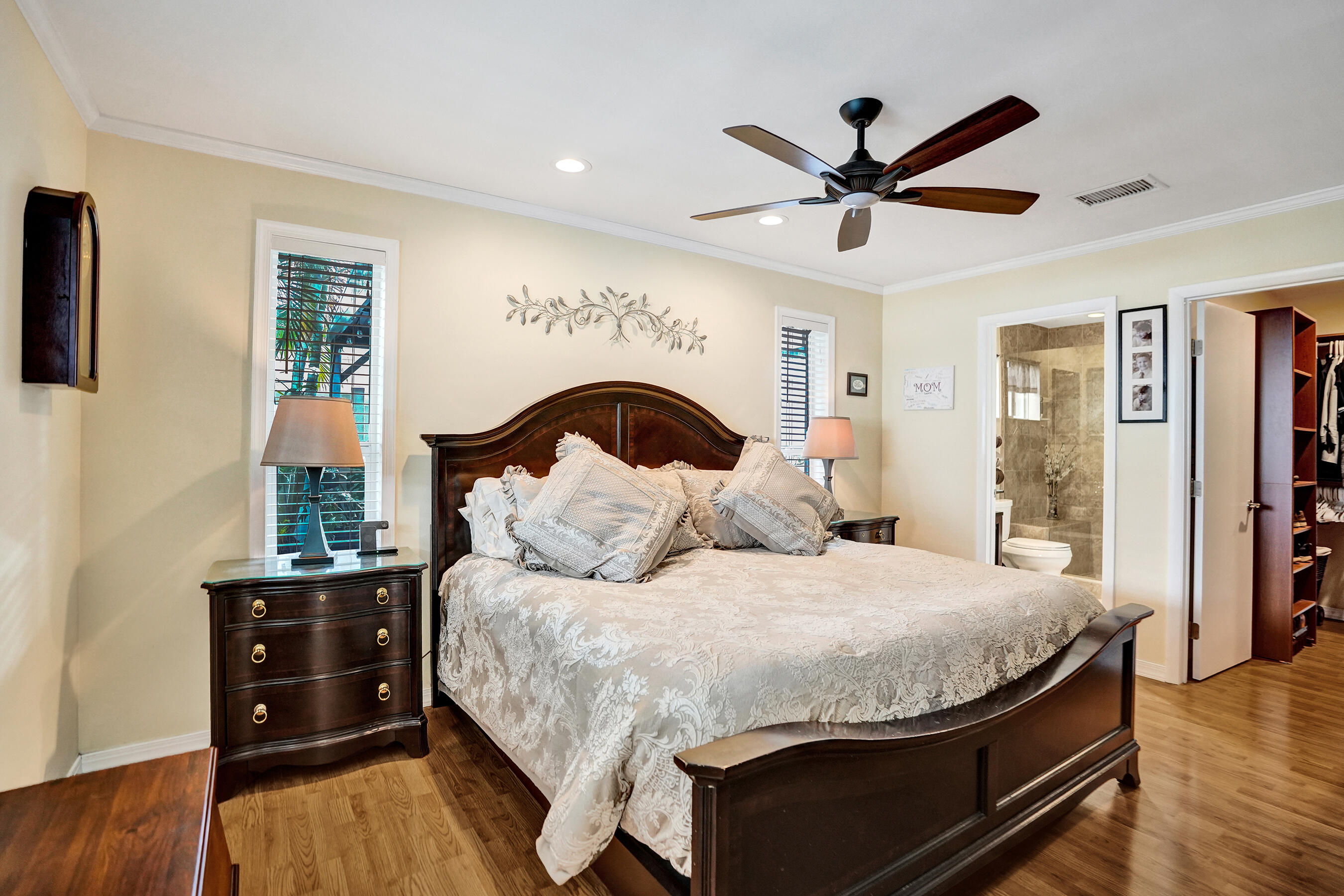 VENETIAN ISLES 3RD SEC - Residential