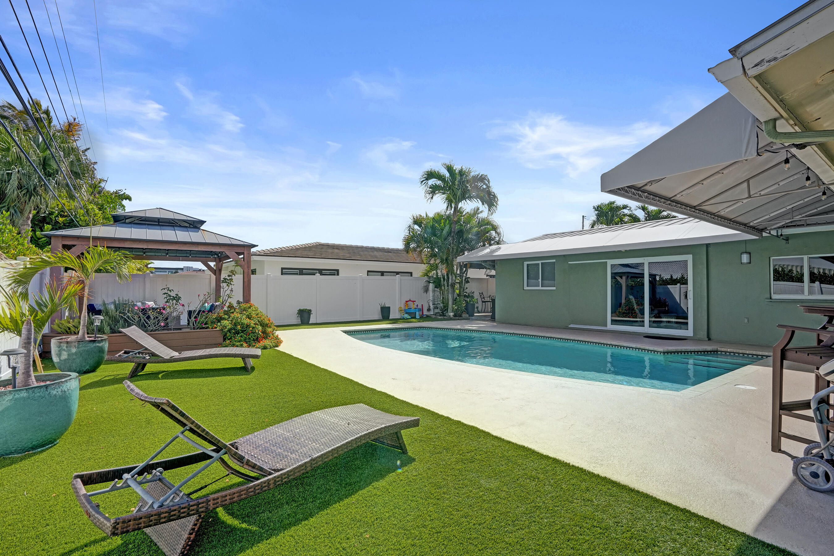 VENETIAN ISLES 3RD SEC - Residential