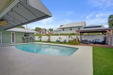 Tiny photo for 3001 NE 45th Street, Lighthouse Point, FL 33064 (MLS # B26000192)