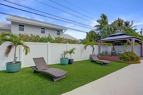 Tiny photo for 3001 NE 45th Street, Lighthouse Point, FL 33064 (MLS # B26000192)