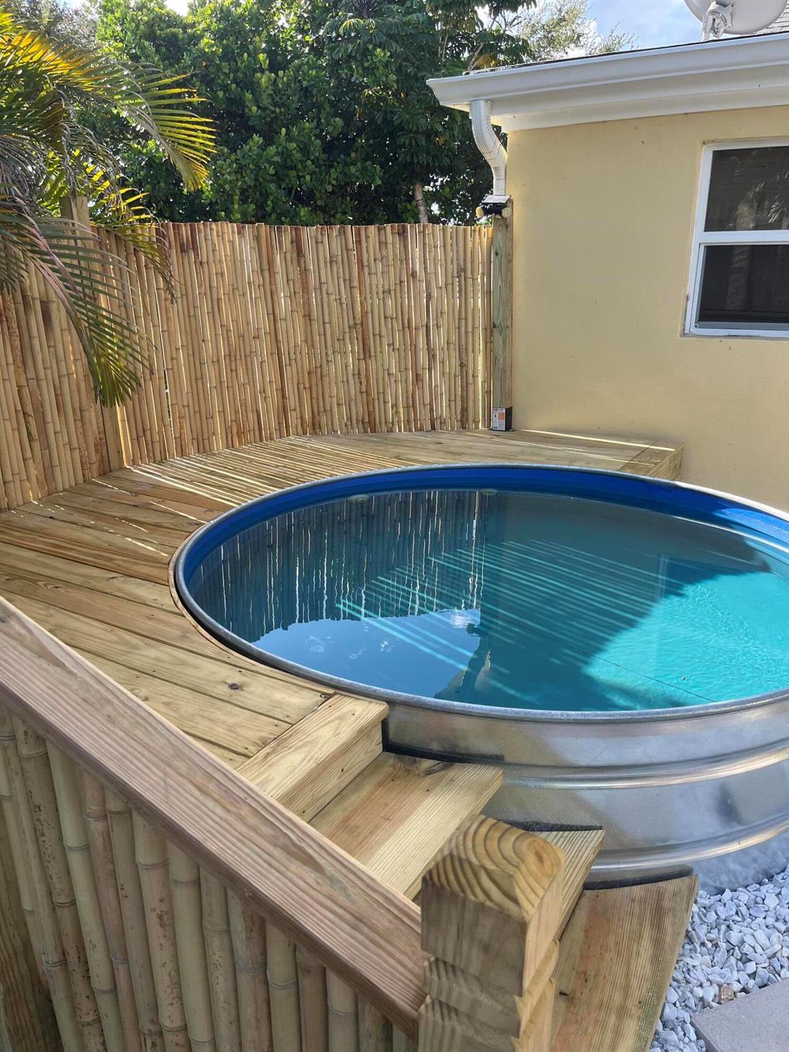 LAKESIDE POINT - Residential Lease