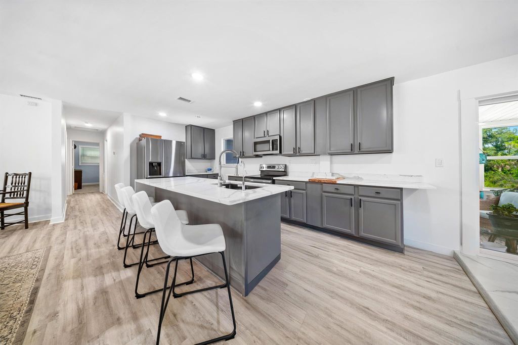 Photo of 4646 Palomar Avenue, Fort Pierce, FL 34946 (MLS # R11099740)