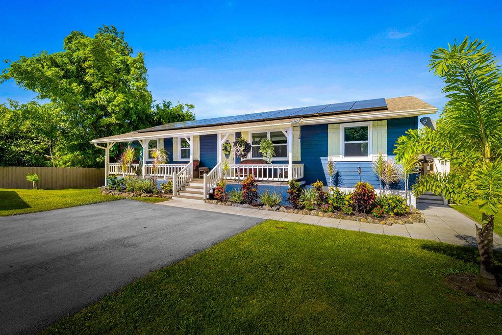 Photo of 4646 Palomar Avenue, Fort Pierce, FL 34946 (MLS # R11099740)