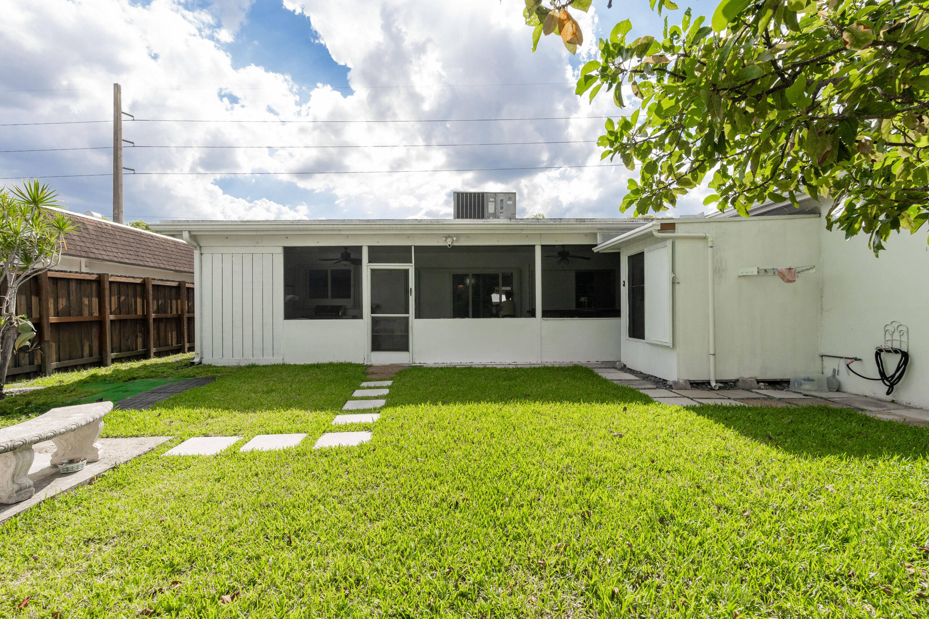 HOLLYWOOD HILLS AMEN PLAT - Residential