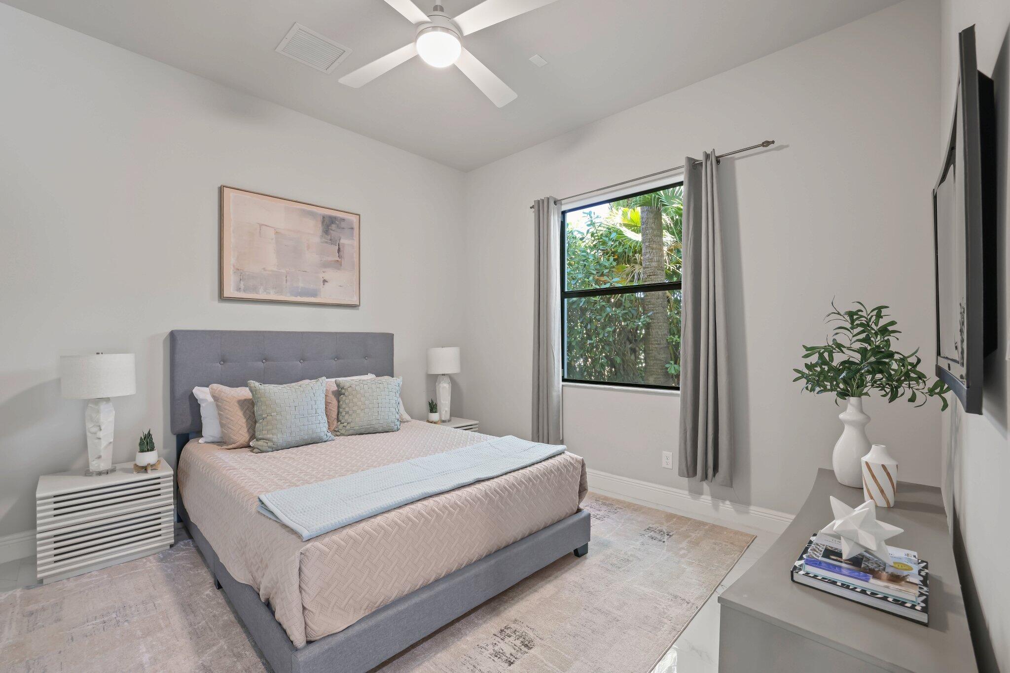 ROYAL PALM POLO - Residential