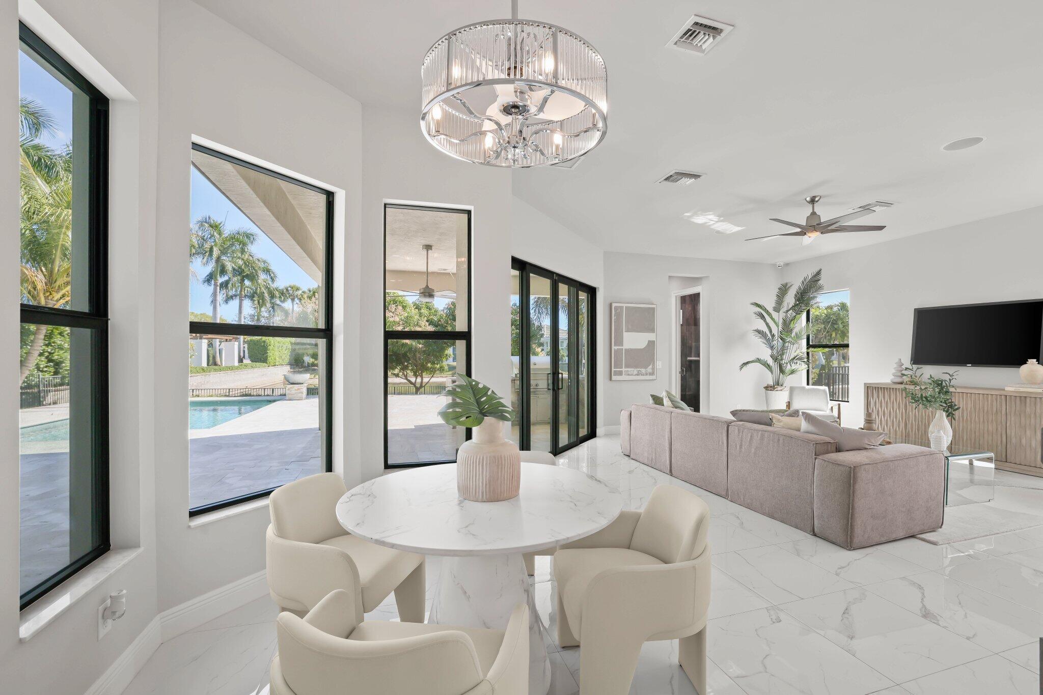 ROYAL PALM POLO - Residential