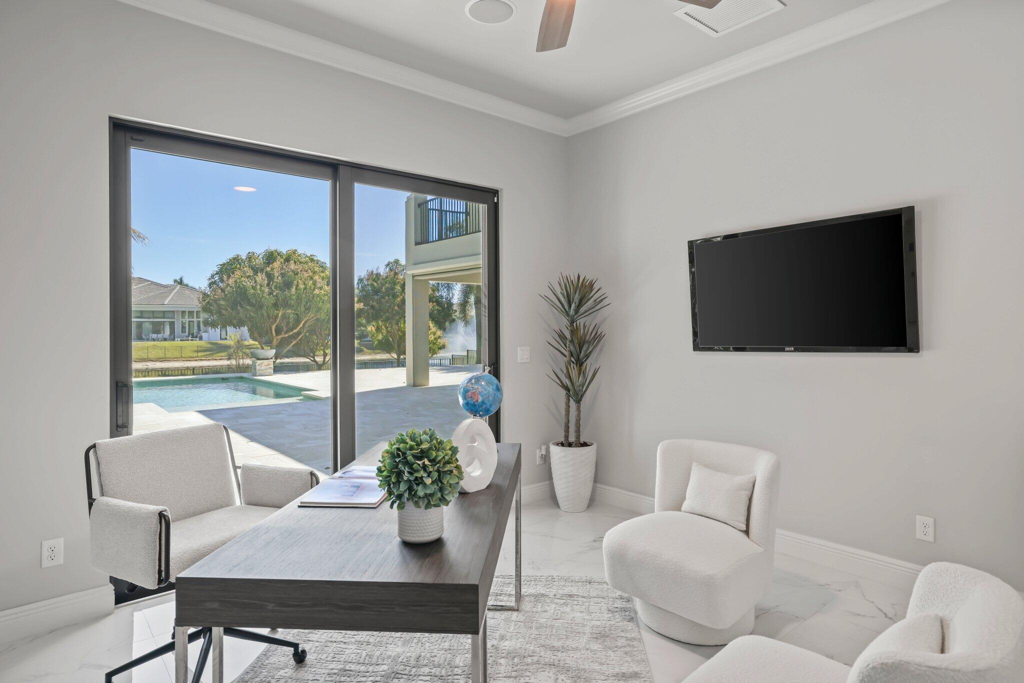 ROYAL PALM POLO - Residential