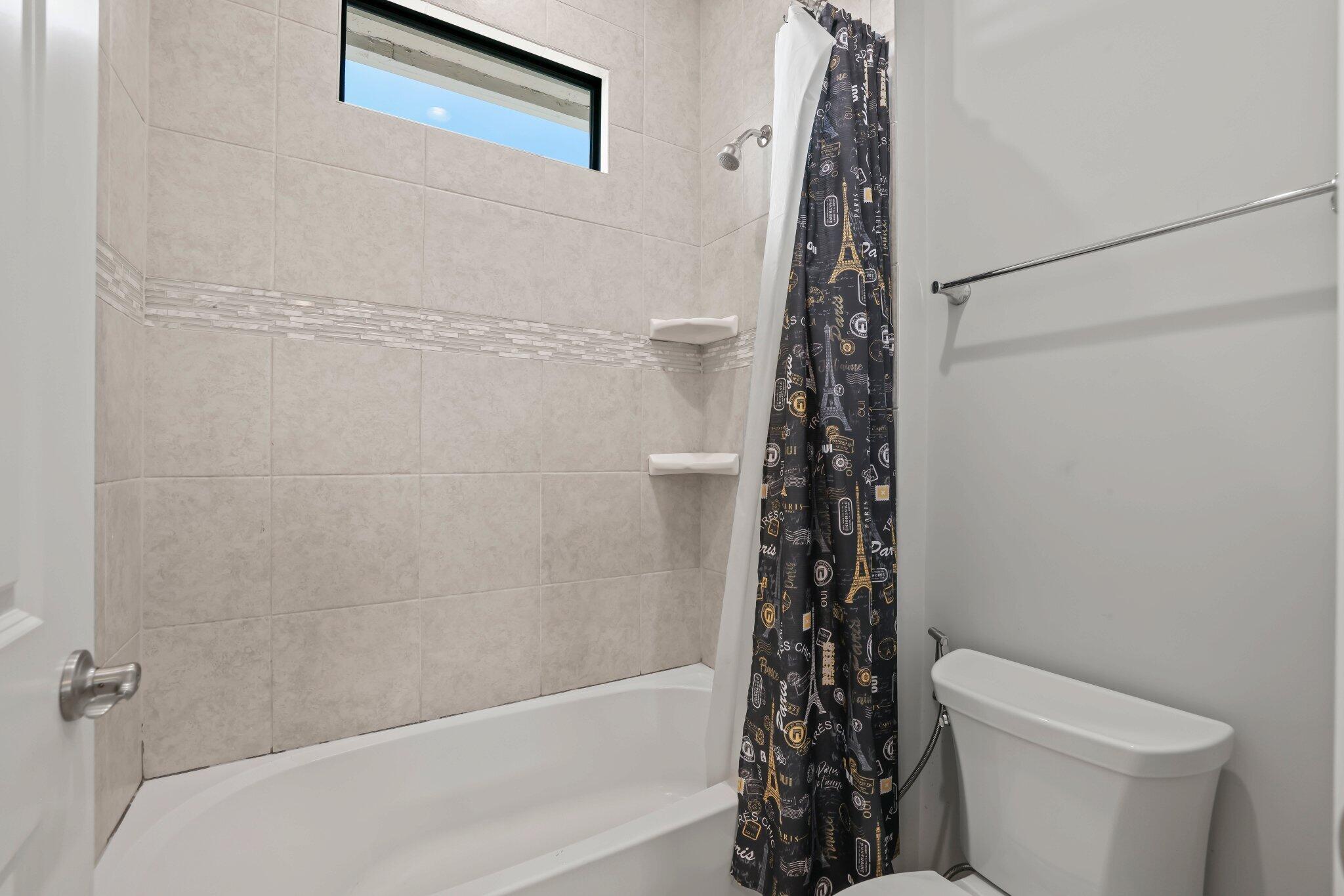 ROYAL PALM POLO - Residential