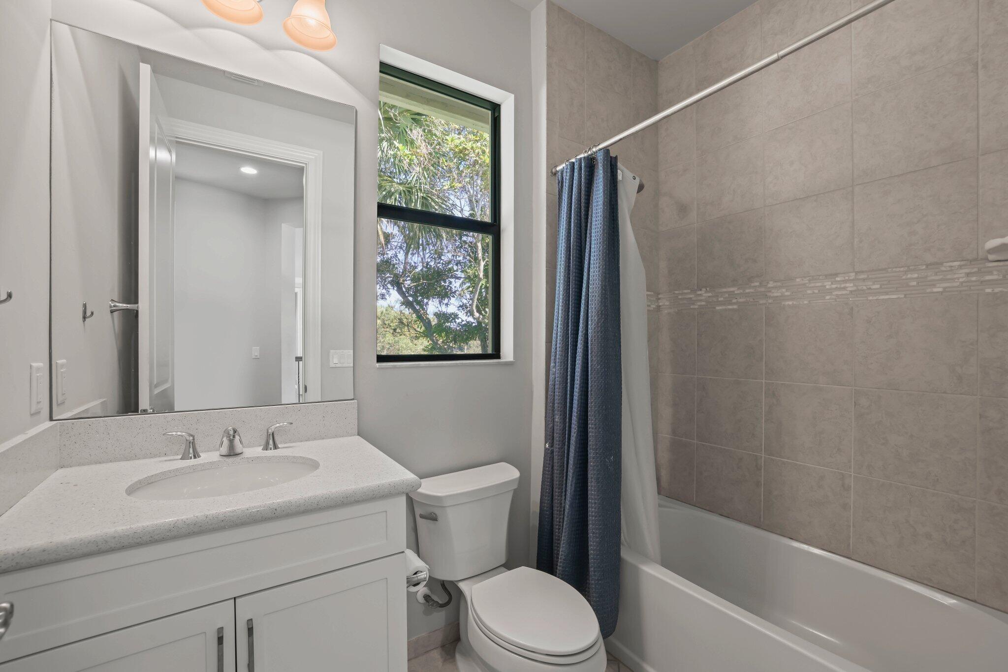 ROYAL PALM POLO - Residential