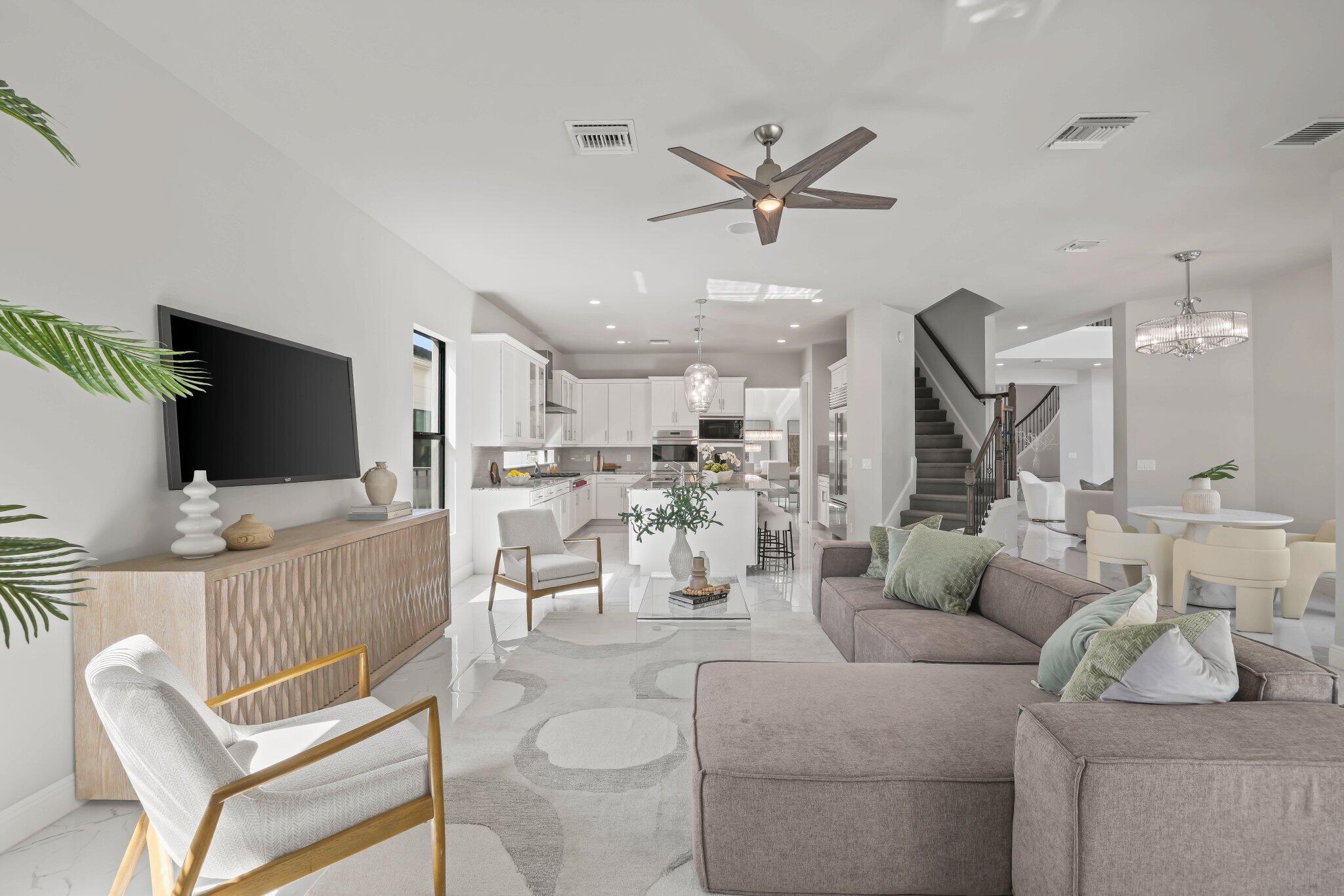 ROYAL PALM POLO - Residential